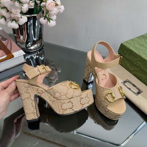 Каблуки Hottest с Dustbag Women Designal Designal Sandals Качественные сандалии высота каблуки и сандальные плоские туфли Slides от бренда S386 011 Нижнее белье