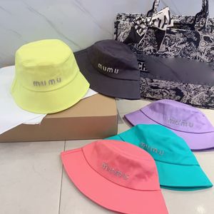 Candy Summer Women Designer Bucket hat Casual Outdoor Holiday Travel Sports Crystal Letter Embroidery 5 Colors Wide Brim Hats