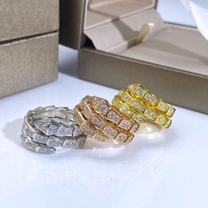 Anéis luxuosos com padrão de diamante completo Designer de ouro rosa prata banhado a cobra anéis abertos fáceis de deformar joias presente de casamento