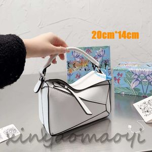 Geometric jigsaw bag Designer Luxury Minimalist bag High edition High quality Women's shoulder bag Chain Handbag Designer Underarm Bag Handbag V104198