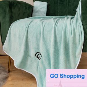 Conjunto de toalhas de banho da moda Toalha de veludo coral Carta Toalhas de rosto Absorvente de banho para homens e mulheres Toalha de banho saída de fábrica