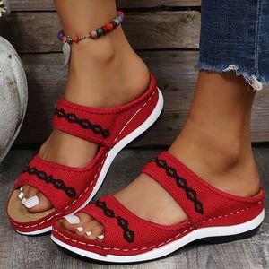 أحذية شبكية متشابكة للأحذية ذات الكعب المنخفض الصندل Mujer Beach Slippers Sandals Summer Freem