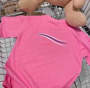소년 소녀 T 셔츠 패션 Desiger Kids 티셔츠 여름 티 탑 문자 웨이브 줄무늬 인쇄 어린이 의류 다중 색상