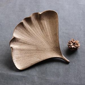 Plates Creative Ginkgo Leaf Dessert Plate Home Ceramic Table Seary Handmade Metal Glaze Japanese Barbecue Retro Shaped Dinner