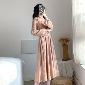 Casual Kleider Verhellen Vintage Elagant Frauen Kleid Laterne Hülse Lange Quadratische Kragen Spitze Up 2023 Frühling Weibliche