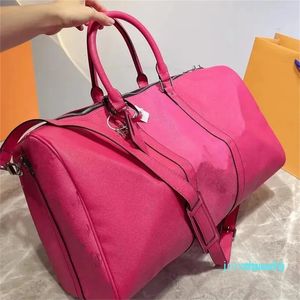Tasarımcı -Duffel Bag Lady Travel Bags Erkekler Beyefendi Bagaj Ticaret Deri Kabartma Büyük Kapasiteli Çantalar Sport Açık Mekan Paketleri
