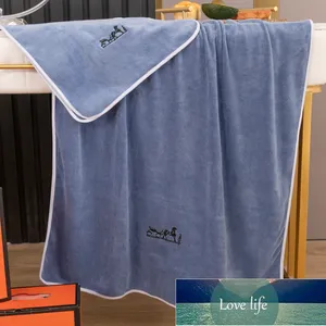 Оптовая модная баня полотенце набор коралловые бархатные дизайнерские полотенце