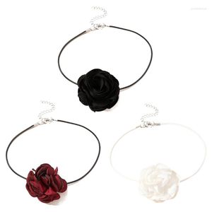 Hänge Halsband E0BE Mode Vit Svart Röd Blomma Halsband Smycken Burning Romantic Choker Utsökt krage