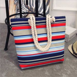 Torebki wieczorowe moda składane damskie torebki w dużych rozmiarach Tote Ladies Casual nadruk w kwiaty płótno Graffiti torba na ramię plaża Bolsa Feminina 230712