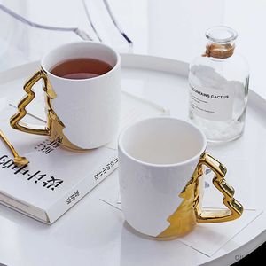 Kubki Creative Coffee Mubs Krótki styl śniadaniowy kubek mleczny 400 ml ceramiczny porcelanowy złoto uchwyt biurowy do wykwintnego prezentu świątecznego R230713