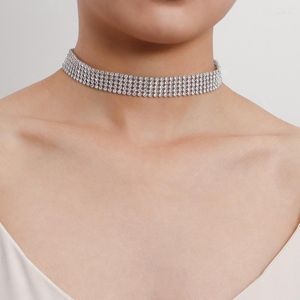 Suç moda parlak chokers kolyesi kısa köprü kemiği zinciri kadınlar için çok katmanlı tam parıltı gece kulübü aksesuarları 2023