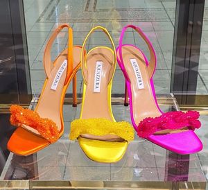 Aquazzura Love cetim Strass Sandálias de cristal Salto estilete feminino Designers de luxo Sola de couro genuíno Sapatos de festa à noite calçados de fábrica