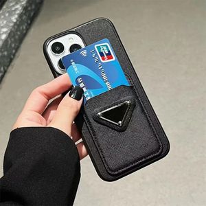 iPhone 15 14 Plus 13 12 Mini 11 Pro XR XS Max 7 8 Plus Card Pocket iPhone 케이스 소매가있는 편지 모바일 뒷면 표지 용 고급 가죽 디자이너 전화 케이스