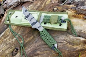 Strider C7148 Outdoor Survival Straight Knife 440C Camo Pattern Blade Full Tang Parcord Handle Fixed Blade Knives with Nylon Sheath