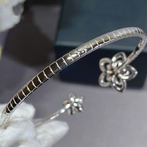 Designer Gold Gold Sier Moda e Mulheres pendentes Diamond Flower Bracelets Wedding Special Design Jeia Qualidade