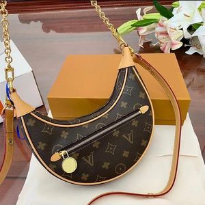 Deri Crossbody Kadın Koltuk Çantaları Tasarımcı Omuz Çantası Moda Döngü Paketi Mini Totes Pochette Klasik Yarım Ay Çantası Hobo Cüzdan Çanta Zinciri Kayışı