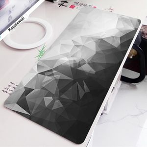 Black and White Desk Mat Gaming Mouse Pad Large Mousepad Gamer PC Accessories XXL Computer Keyboard DeskPad Anime Mouse Mat Run