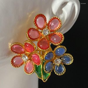 dangle earringsヴィンテージカラフルなガラスジュエルイヤークリップと素晴らしい花と高品質の女性の耳穴なし