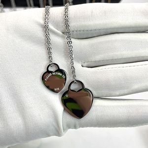G9cd Pendant Necklaces Luxury Designer New 15mm 19mm Heart Necklace Womens Stainless Steel Couple Jewelry Valentine Day Gift for Girlfriend Accessor
