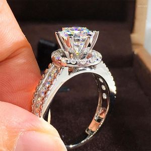 Anéis de casamento clássico feminino cristal redondo fino anel delicado cor prata noivado charme branco zircão pedra para mulheres