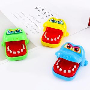 ألعاب أسنان التمساح الجدة لعبة للأطفال تمساحها ألعاب طبيب أسنان إصبع مضحك