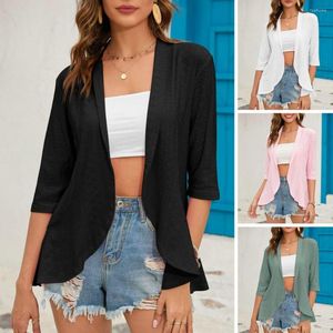 Gilet da donna 2023 Summer Fashion Ladies Cardigan scava fuori Boho Top Donna Beach Outwear Camicia casual con protezione solare a maniche a tre quarti