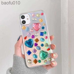 Custodia per cellulare di lusso con cuore glitterato in cristallo laser per Iphone 14 13 12 11Pro Max Xr Xs Max 7plus 14 Pro Max Bling Soft Tpu Cover L230619