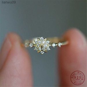 Glänsande zirkon utsökta snöflingor ring för kvinnor 925 sterling silver 14k guldpläterad romantisk bröllop smycken l230704