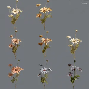 Dekoratif Çiçekler Daisy Sahte Çiçek Şubesi Diy Ev Süslemesi Çiçek Düzenleme Malzeme Düğün Dekoru Pografi Props