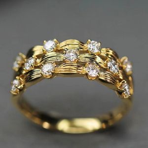 Huitan Creative Wedding Bands Women Rings 2023 New Gold Color Luxury Cubic Zirconia Rings Engagement Party Statement Jewelry