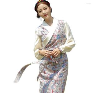 Etniska kläder cheongsam stil broderad elegant mantel tibetansk dräkt kvinnlig nationell blommig klänning kvinnor långärmad