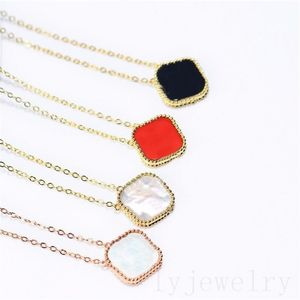 Mens chain classical necklaces designer clover pretty black red gemstone plated gold jewelry gifts cjewelers women luxury necklaces charms four leaf ZB002 C23