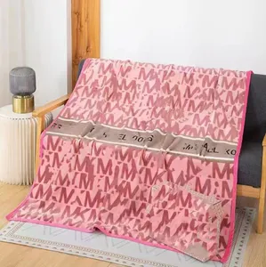 New Fashion Brand Blanket Popular Flannel Blankets Office Nap Blanket Leisure Traveling-Rug Wholesale