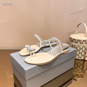 Mode kvinnliga sandaler tofflor trendiga gloria kristall flip flops utsmyckade Italien klassisk familjeslipp platt skjutreglage designer casual ankel remmar tofflor box eu 35-40