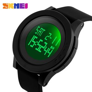 Skmei Sport Watch Mężczyźni LED DUŻO DICZBY WODY WODY ODPOWIEDNIK WODY KALENDARZY CULENDARZE