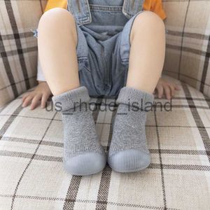 Athletic Outdoor Thickened Winter Kids Socks Shoes Soft Warm Baby Toddler Boots Newborn Indoor Shoes Floor Footwear Boys Girl Sneakers Shoes x0714