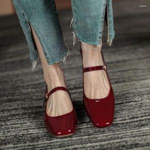 Dress Shoes 2023 Summer Square Head Solid Color Large Shallow Mouth Flat Button Strap Bright Leather Face Women's High Heel Single