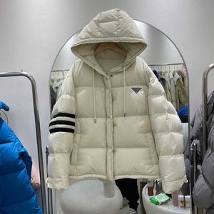 Autumn and winter ladies hooded loose striped down coat, down filling fluffy soft and warm, the version of loose fashion.