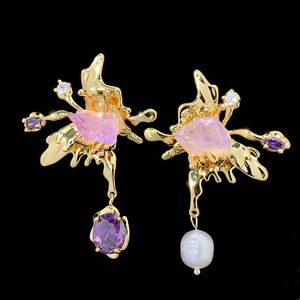 Charm Exaggerated Golden Butterfly Inlaid with Zircon 3d Fireworks Pearl Earrings Pink Stone Light Luxury Design 230630