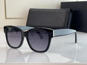 Realfine888 5A Brillen CC5482 Quadratische Luxus-Designer-Sonnenbrille für Mann und Frau mit Brillen-Stoffbox CC7625