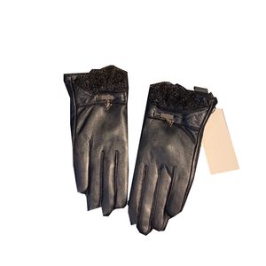 Damen Vintage Fünf-Finger-Handschuhe Winter Leder Kurzer Fleece-Handschuh Wärmender verdickter Handschuh Trendige stilvolle Schutzhandschuhe Geschenke