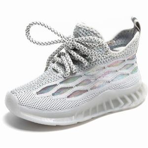 2023 New Children's Sports Boys 'Summer Coconut Shoes Mesh Sportskor Flat Student ihålig andningsbara och bekväma flickor skor