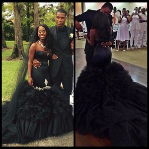 2020 Unique Chic Layer Ruffles Black Mermaid Wedding Dresses Sexy Backless South African Arabic Sweetheart Satin Long Bridal Gowns237B