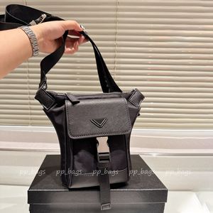 Mens Crossbody axelväskor för kvinnor Luxurys designers handväska mode telefonväska messenger handväska