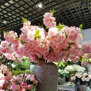 Coroas de flores decorativas 1 metro de flores de cerejeira de seda artificial ramos de sakura falso buquê longo faça você mesmo decoração de casamento em casa2387
