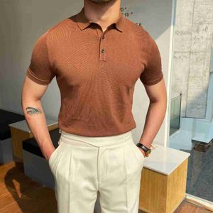 Herr t-shirts sommar män stickade polo skjorta affärer avslappnad vridning krage knapp-up tees mode fasta smala tshirts topp lce silk tyg blus l230715