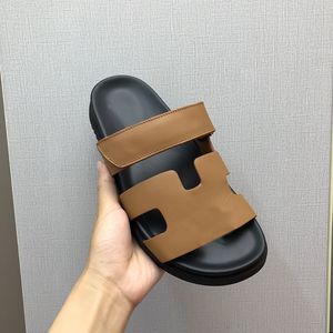 Nuove scarpe da spiaggia Pantofole che indossano sandali con suola spessa in pelle fuori HookLoop Pantofole da donna retrò Sandali da uomo di design di lusso taglie 35-45 + scatola