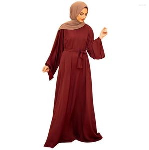 Etniska kläder Abaya Simple Basic Middle East Turkiet Plain Robe Muslimsk klänning Islamiska kläder A1532