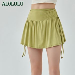 Al0lulu yoga dragsko med hög midja sport kort kjol kvinnors fitness tennis kjol som kör yoga shorts