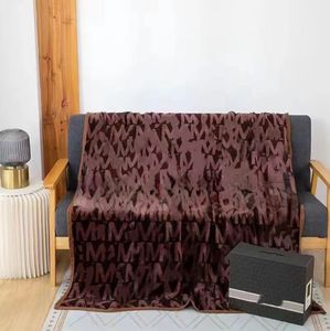 New Fashion Brand Blanket Popular Flannel Blankets Office Nap Blanket Leisure Traveling-Rug luxury